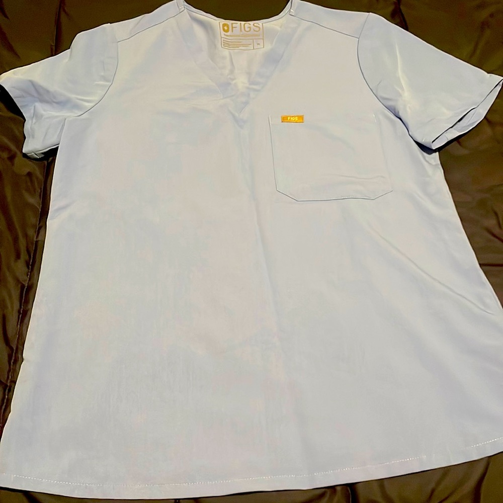 Figs Ceil Blue Catarina in Medium